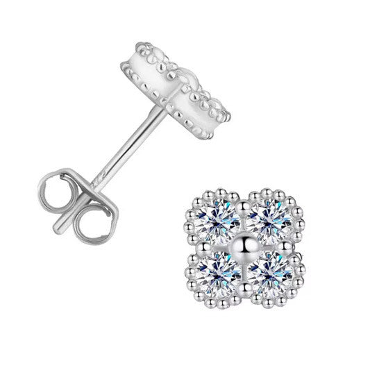 OnMe Moissanite Earrings
