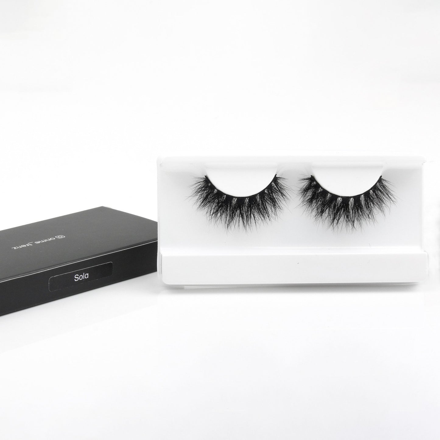 OnMe Lashes (Sola)